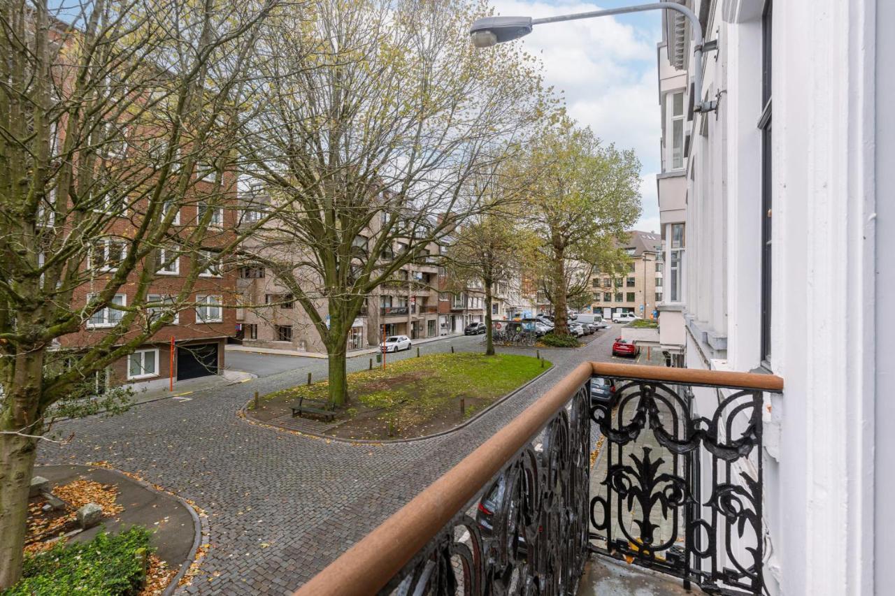 Beautiful Luxurious Mansion With Several Terraces Kortrijk Exterior foto